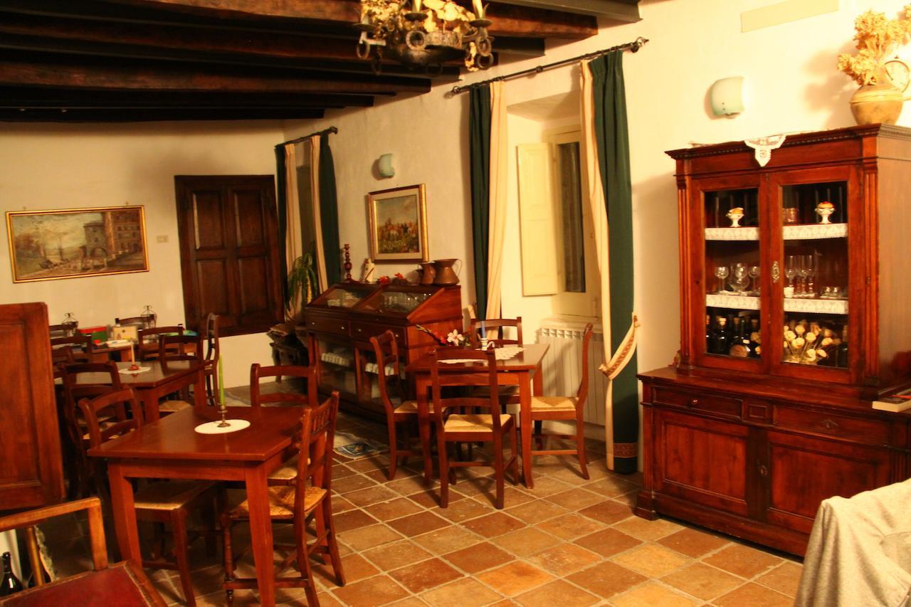 Bed and Breakfast Nenà Al Borgo Castello à Pico Extérieur photo