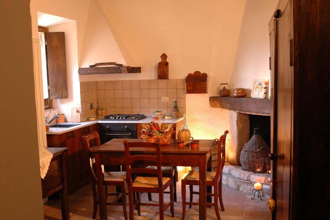 Bed and Breakfast Nenà Al Borgo Castello à Pico Chambre photo