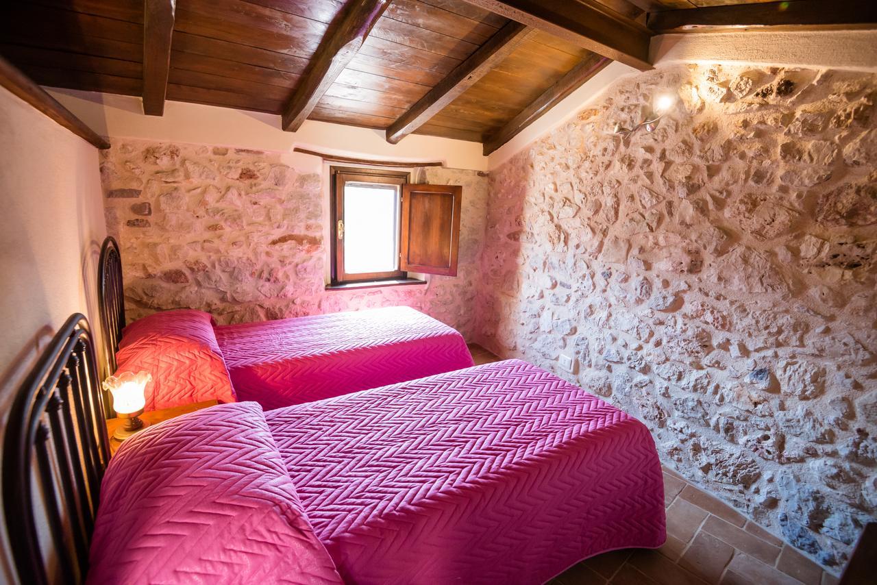 Bed and Breakfast Nenà Al Borgo Castello à Pico Extérieur photo