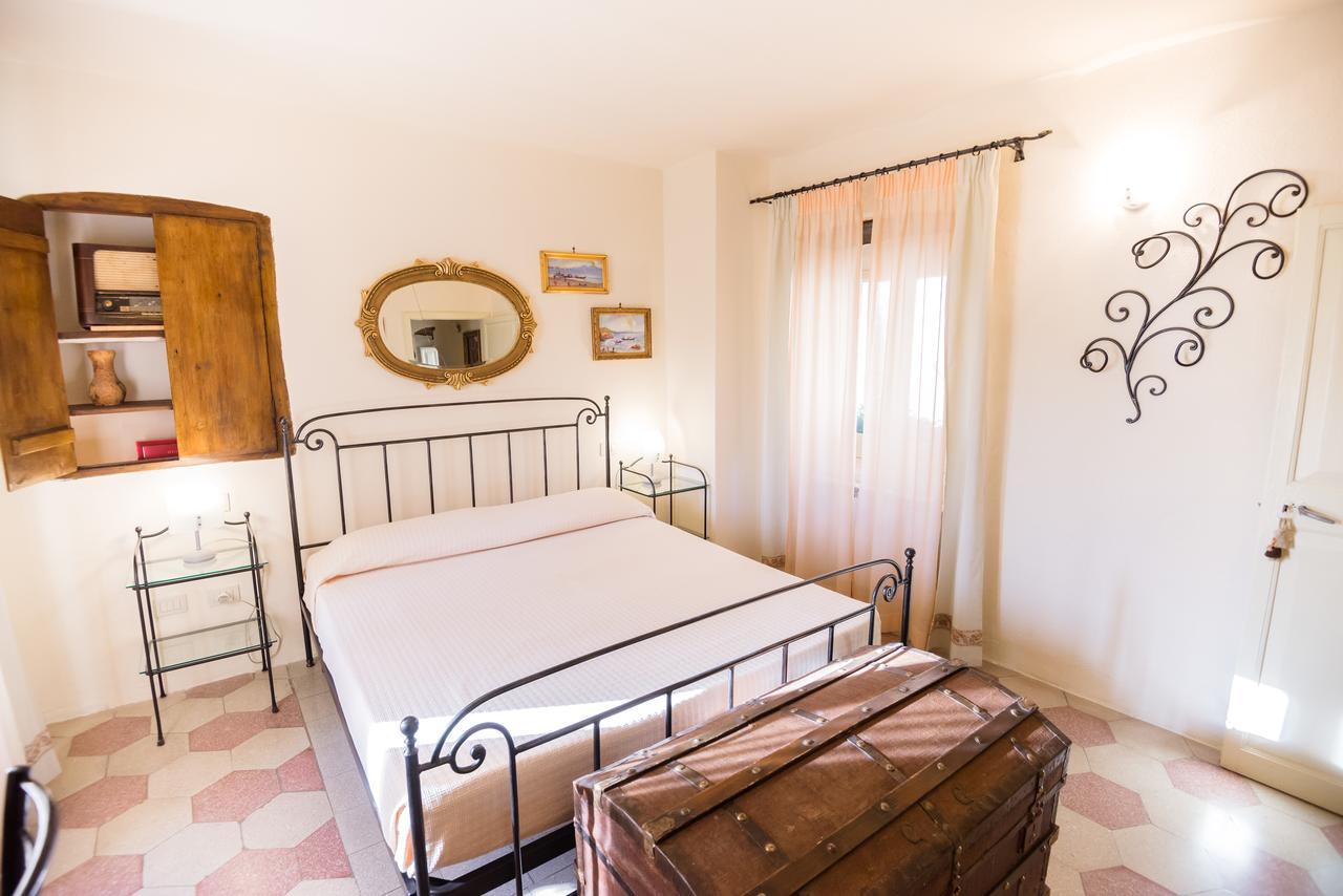 Bed and Breakfast Nenà Al Borgo Castello à Pico Extérieur photo