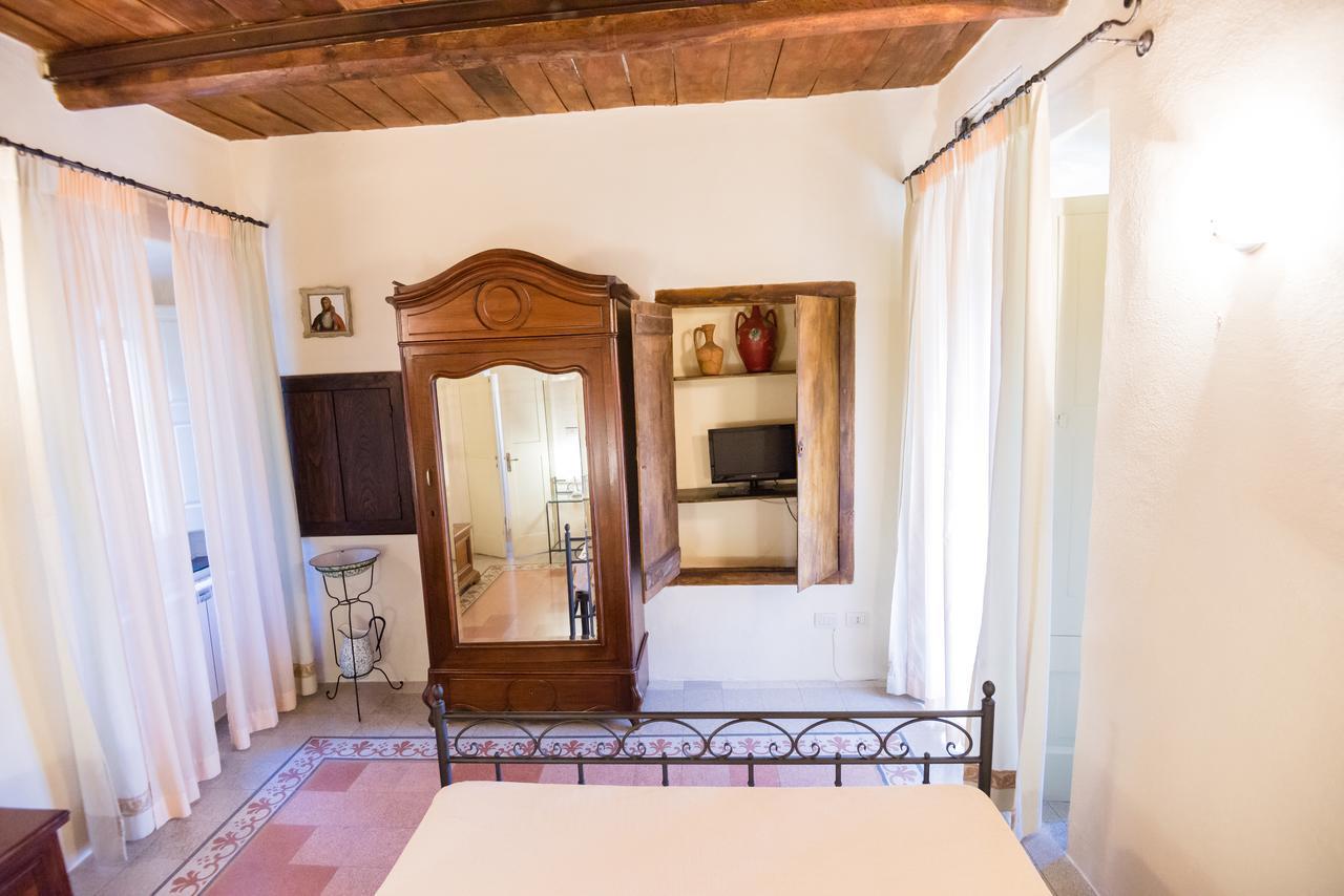 Bed and Breakfast Nenà Al Borgo Castello à Pico Extérieur photo