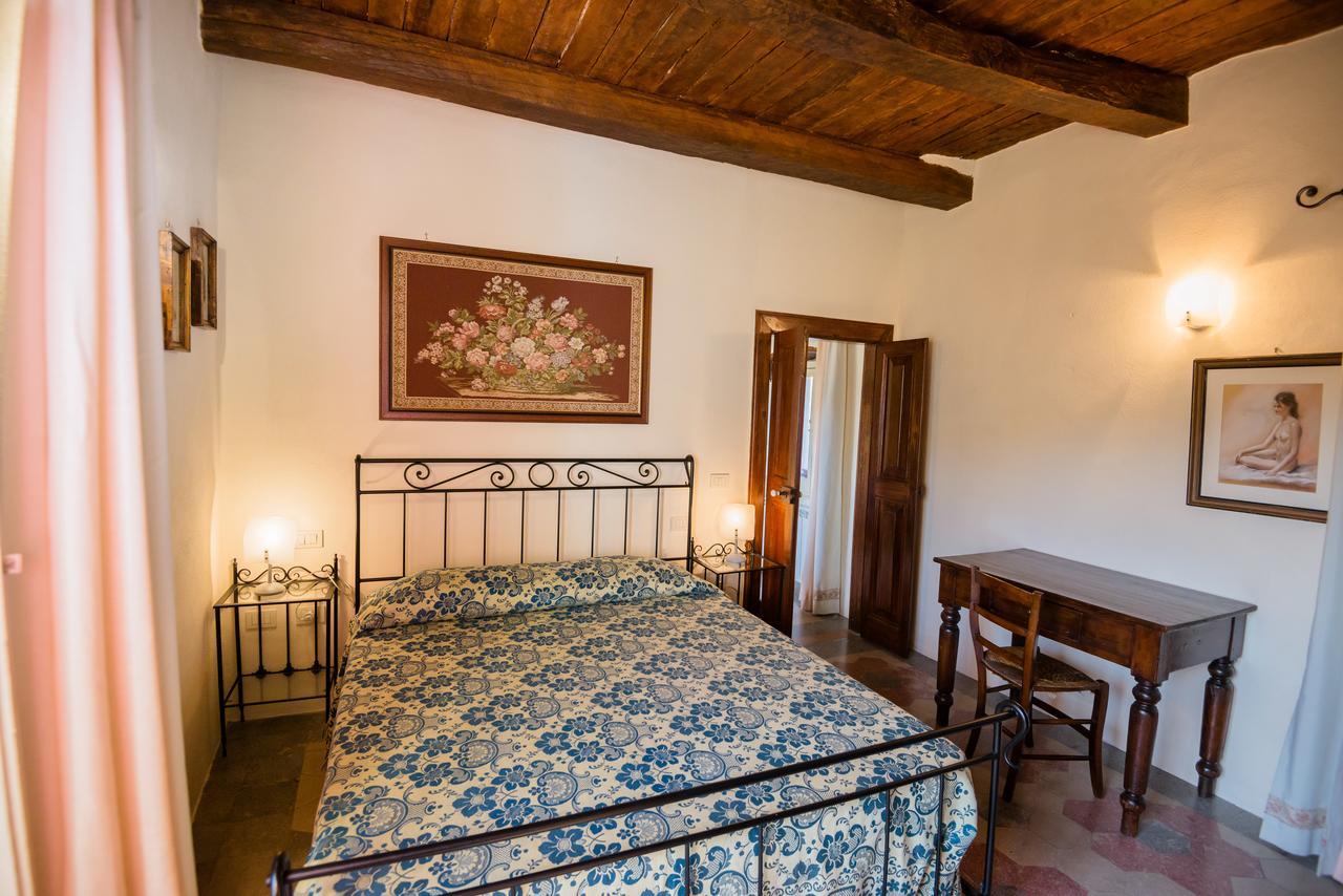 Bed and Breakfast Nenà Al Borgo Castello à Pico Extérieur photo