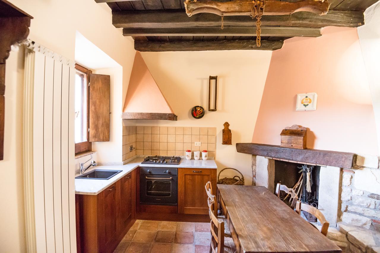Bed and Breakfast Nenà Al Borgo Castello à Pico Extérieur photo
