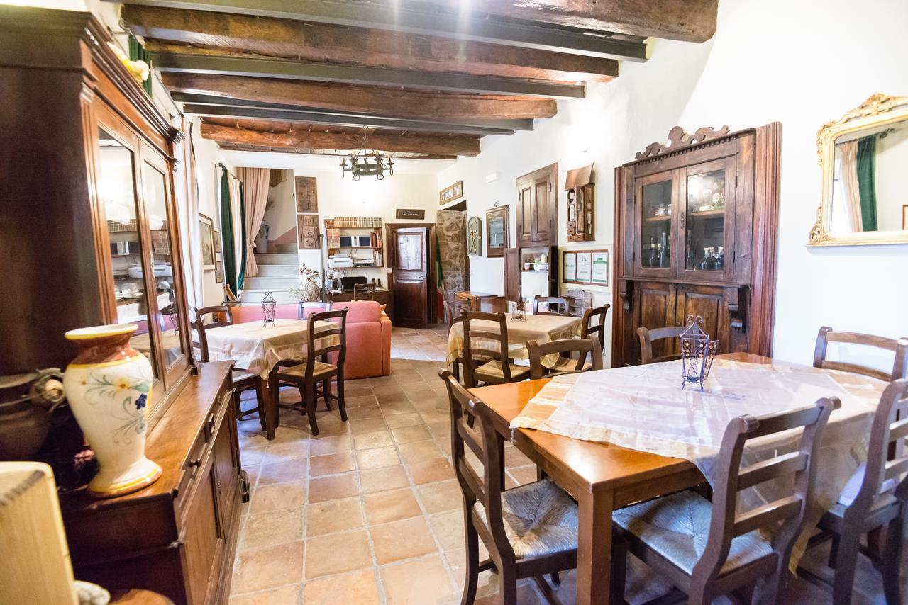 Bed and Breakfast Nenà Al Borgo Castello à Pico Extérieur photo